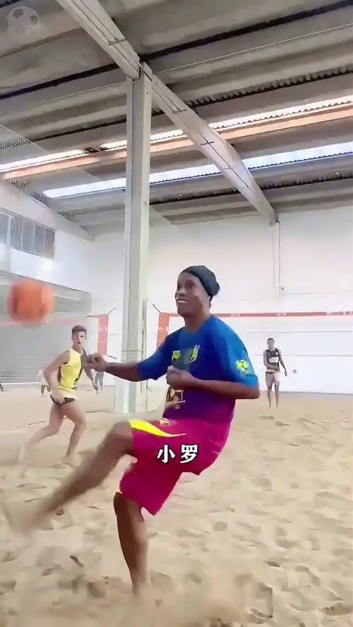 还展现了他